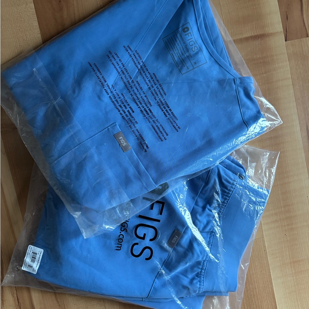 FIGS Catarina top,  Isabel high waisted wide leg pant. Ceil blue. Both MED